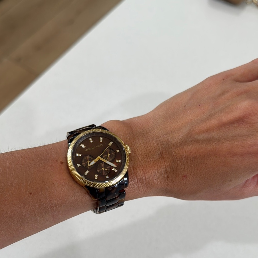 Michael Kors Gold and Brown Watch Classic Design